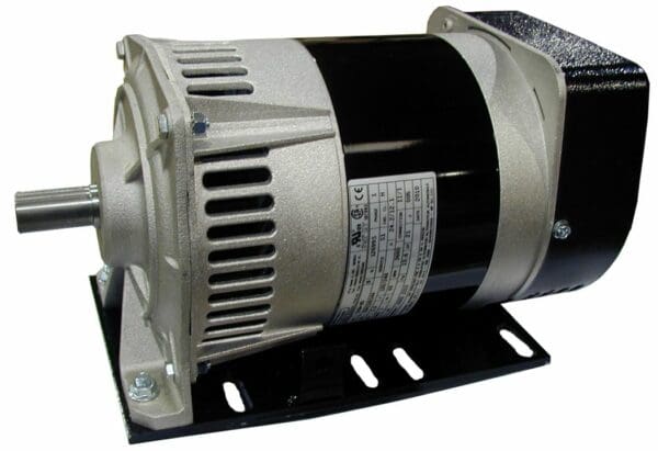 Generator with mounting plate